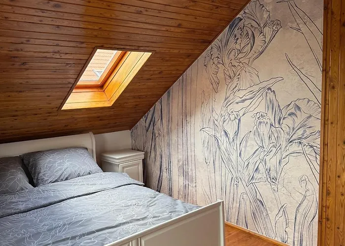 Przystanek Okrezna Апартаменты *