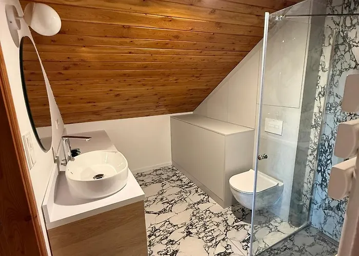 Апартаменты Przystanek Okrezna *